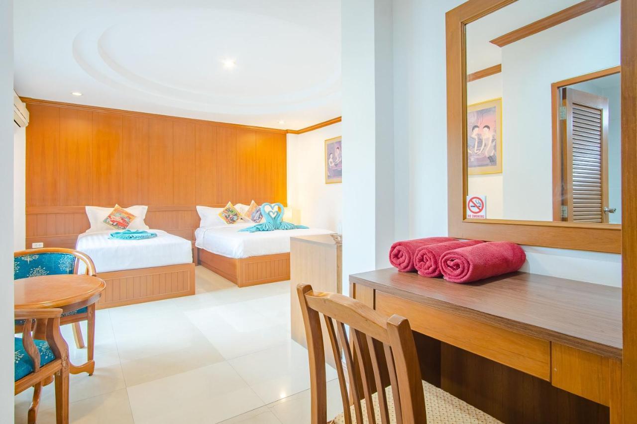 Pipikuku Hotel&Restaurant Patong Bagian luar foto
