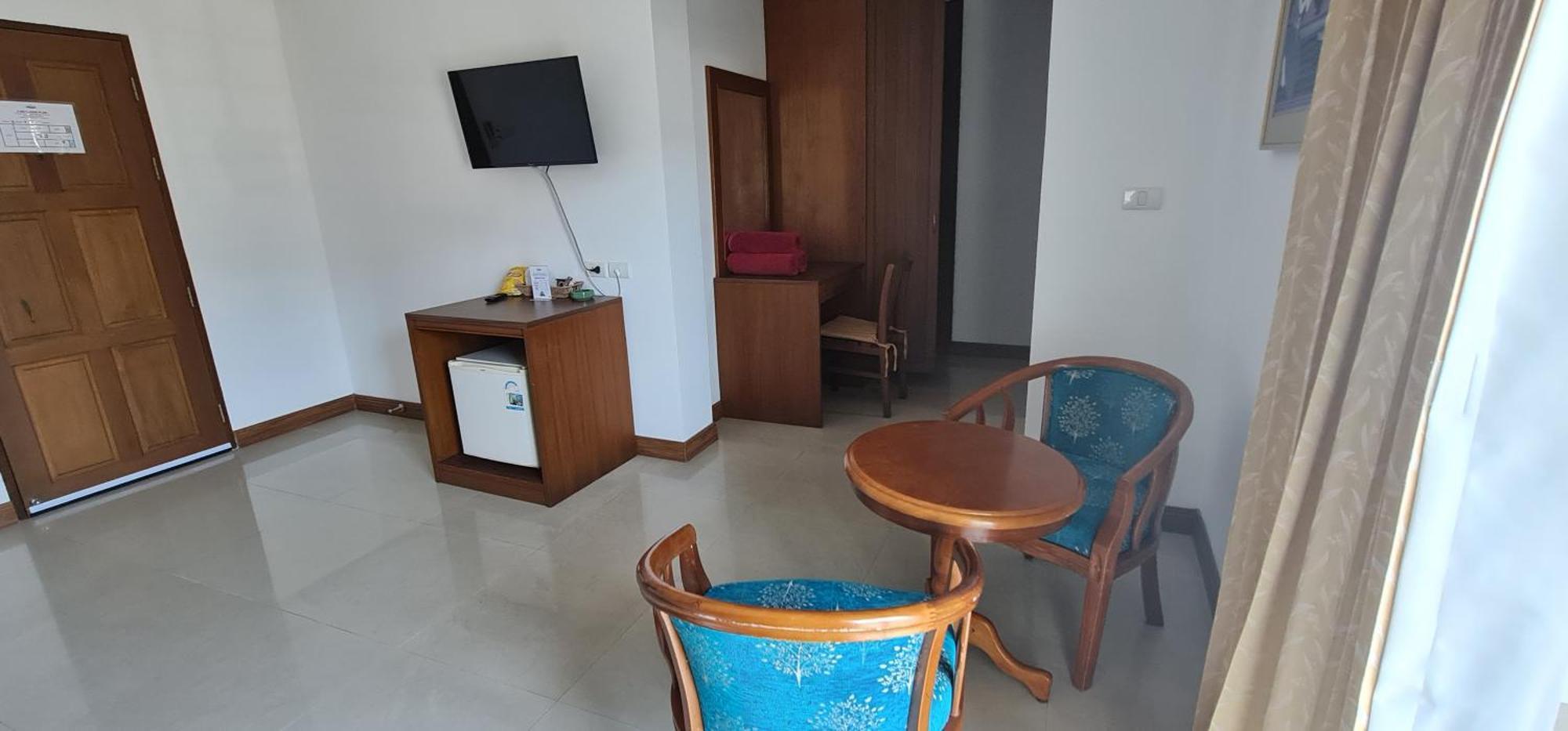 Pipikuku Hotel&Restaurant Patong Bagian luar foto